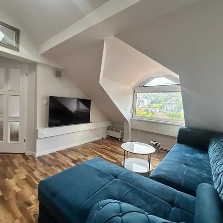 아파트 Attic In A Heritage Building